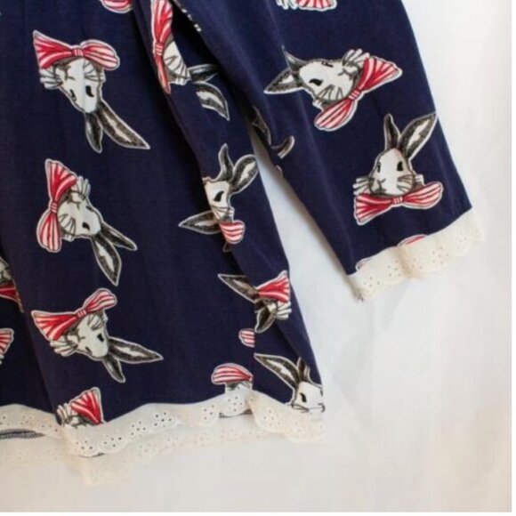 Women Plus Size 5XL  Alice in Wonderland Rabbit Print Top Blouse Embroidered Hem - Picture 3 of 5